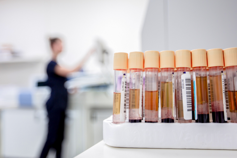 Hospitals & Labs_Industries